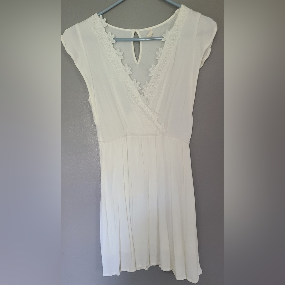 White Short Sleeve Linen Dress
